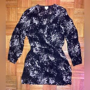 Parker Black and White Silk Long Sleeve Mini Dress M